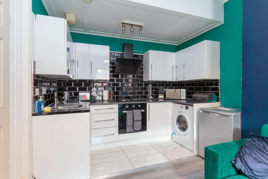 Beautiful Boutique Edinburgh Abode - Sleeps 4 Appartamento Esterno foto